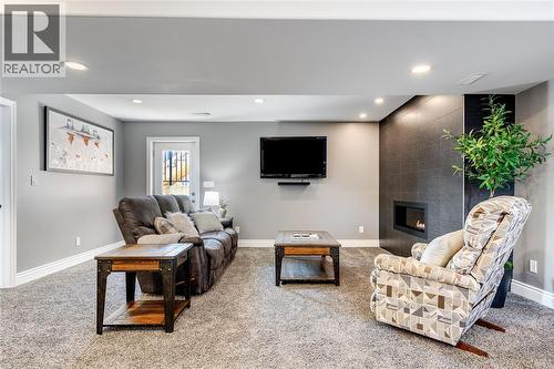 64 Valencia Drive, Chatham, ON 