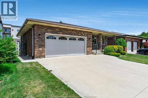 8418 Kingston, Windsor, ON 