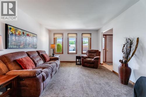 8418 Kingston, Windsor, ON 
