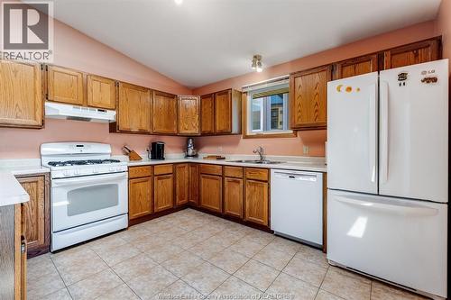 8418 Kingston, Windsor, ON 