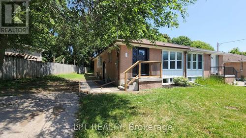 43 NEWBURY DRIVE  Newmarket, ON L3Y 4P9
