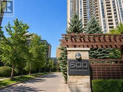 1523 - 500 DORIS AVENUE Toronto, ON M2N 0C1