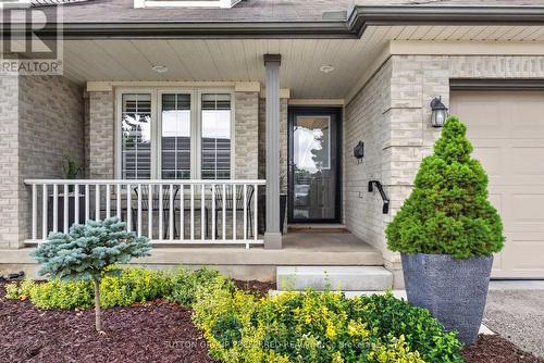 6 - 20 Windemere Place, St. Thomas, ON - Outdoor