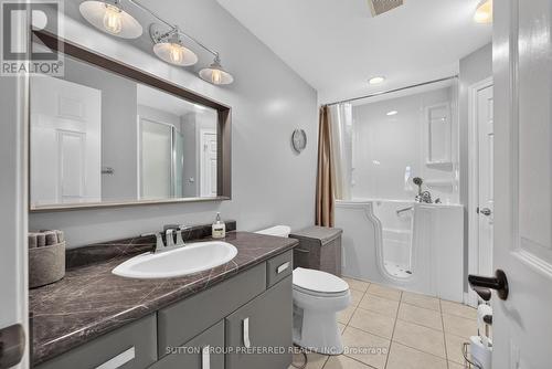 6 - 20 Windemere Place, St. Thomas, ON - Indoor Photo Showing Bathroom