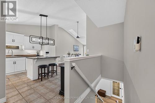 6 - 20 Windemere Place, St. Thomas, ON - Indoor Photo Showing Kitchen