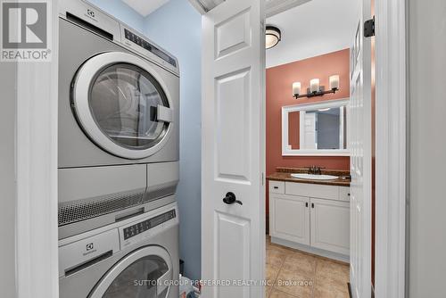 6 - 20 Windemere Place, St. Thomas, ON - Indoor Photo Showing Laundry Room