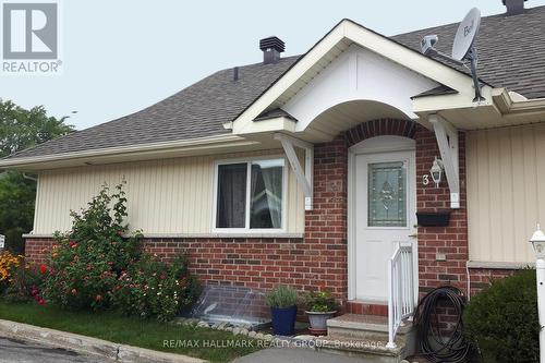 3 Daphne Crescent, Ottawa, ON 