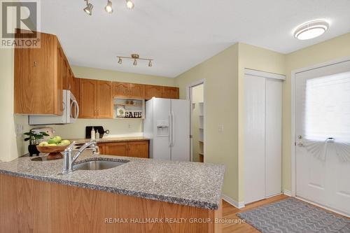 Granite countertops. - 3 Daphne Crescent, Ottawa, ON 
