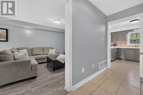 47 Milloy Place, Aurora, ON 