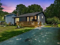 44 Tantling Crescent  Dartmouth, NS B2W 4Z6