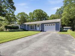 189 Lakeview Road  Lakeview, NS B4C 4C8