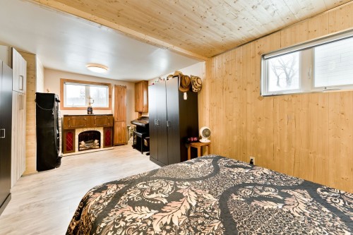 Chambre à coucher principale - 353 Ch. St-Pierre, Saint-Claude, QC 