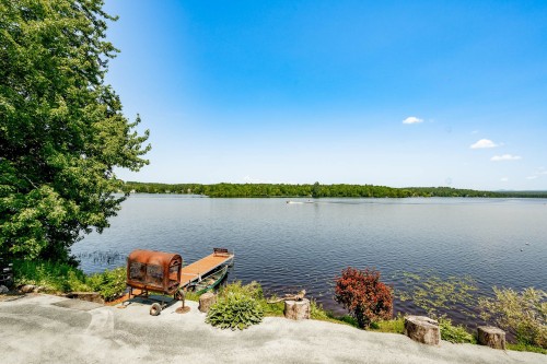 Bord de l'eau - 353 Ch. St-Pierre, Saint-Claude, QC 