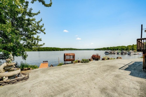 Bord de l'eau - 353 Ch. St-Pierre, Saint-Claude, QC 