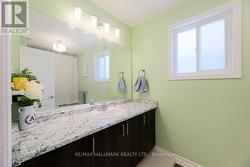 2nd Floor 4pc Washroom - 