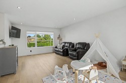 Mezzanine - 