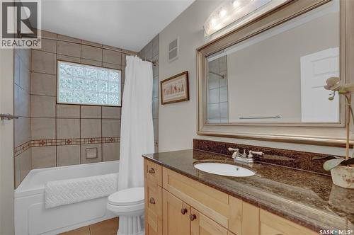 3 Dolphin Bay, Regina, SK 