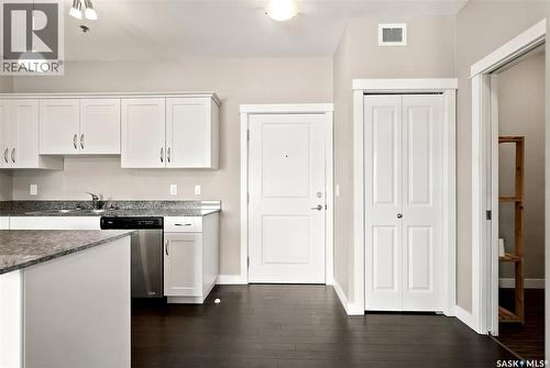 203 702 Hart Road, Saskatoon, SK 