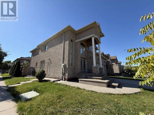 Bsmt - 61 Eagleglen Way, Hamilton, ON 