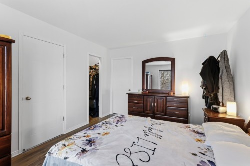 Chambre à coucher principale - 305 Rue De La Providence, Sainte-Catherine, QC - Indoor Photo Showing Bedroom