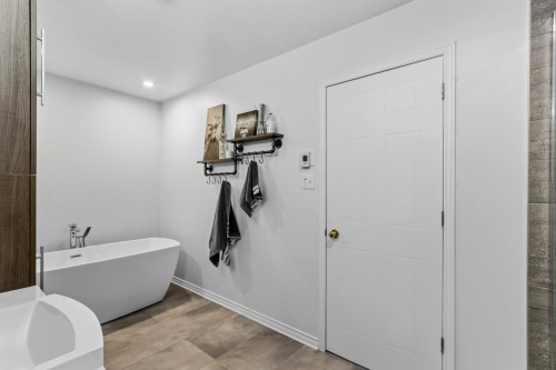 Salle de bains - 305 Rue De La Providence, Sainte-Catherine, QC - Indoor
