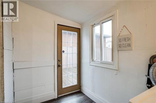 24 Vansitmart Avenue, Hamilton, ON 