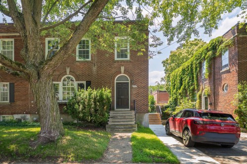 4544 Av. Wilson  Montréal (Côte-Des-Neiges/Notre-Dame-De-Grâce), QC H4A 2V4
