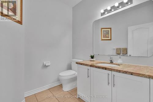 Powder room - 767 Long Point Circle, Ottawa, ON 