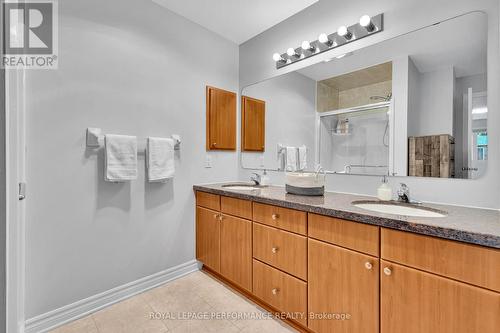 en-suite bathroom - 767 Long Point Circle, Ottawa, ON 