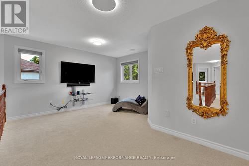 Den/loft - 767 Long Point Circle, Ottawa, ON 