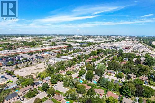 2362 Fairview Street, Burlington, ON 