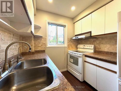 4523 Kimbermount Avenue, Mississauga, ON 