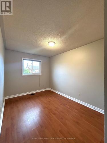 4523 Kimbermount Avenue, Mississauga, ON 