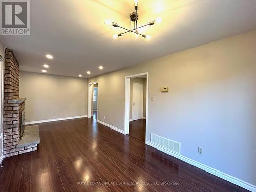 4523 Kimbermount Avenue, Mississauga, ON 