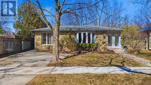 481 ANTHONY DRIVE , Oakville, Ontario L6J 2K6
