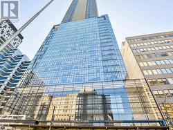 2703 - 488 UNIVERSITY AVENUE  Toronto, ON M5G 0C1