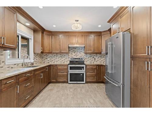 18 Elizabeth Crescent, Leamington, ON 