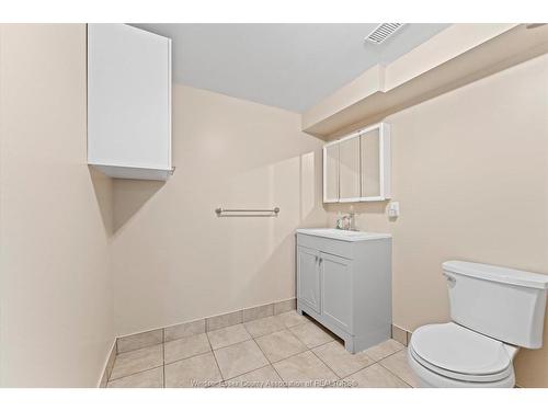 18 Elizabeth Crescent, Leamington, ON 
