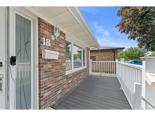 18 Elizabeth Crescent, Leamington, ON 