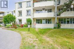 111 - 70 OLD SHEPPARD AVENUE  Toronto, ON M2J 3L6
