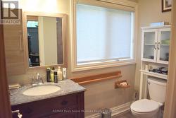 Ensuite Bathroom - 