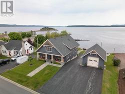 28 Church Road Botwood, NL A0H 1E0