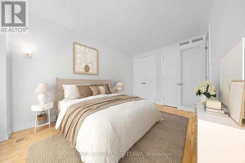 Primary bedroom with double closets - 53 Vaughan Street, Ottawa, ON 
