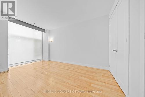 Primary bedroom - 53 Vaughan Street, Ottawa, ON 