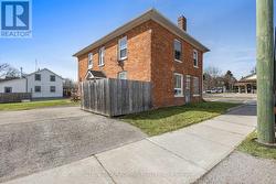 6745 MAIN STREET Whitchurch-Stouffville, ON L4A 6B5