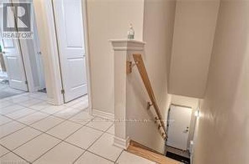 204 - 272 GEORGIAN DRIVE , Oakville, Ontario L6H 0K4 4