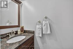 Mainfloor 2 piece bath. - 