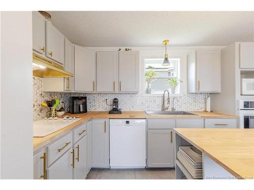 23 Barrington Rd, Fredericton, NB 