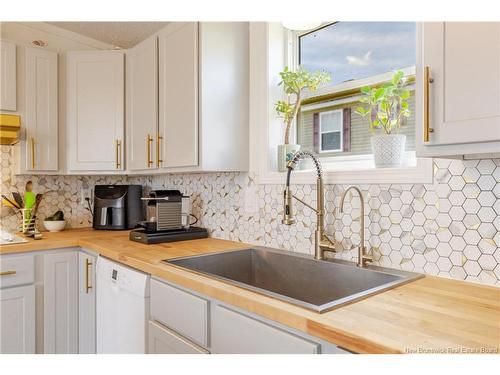23 Barrington Rd, Fredericton, NB 