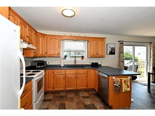 37 Lansdown Ave, Oromocto, NB 